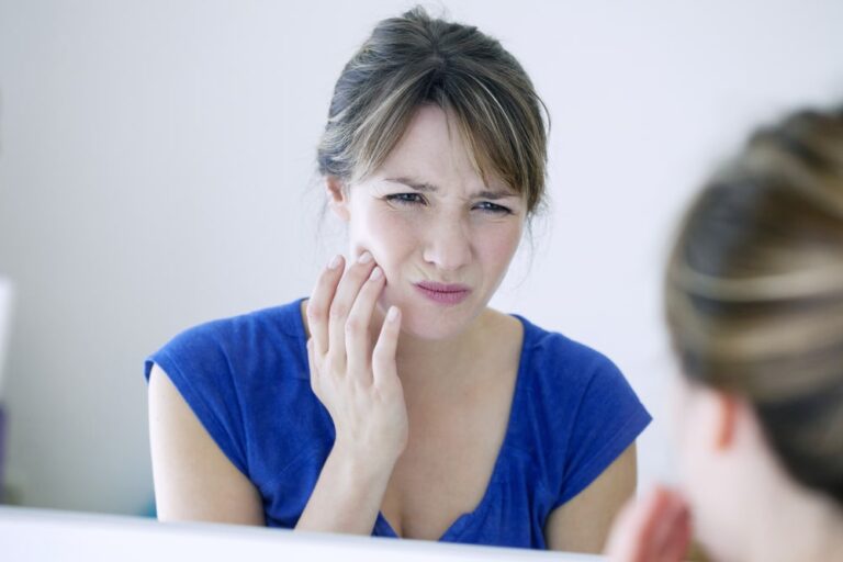 Woman,With,A,Toothache